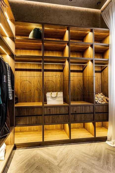 Здається в оренду шикарний дизайнерський новий будинок у Віті-Поштовій