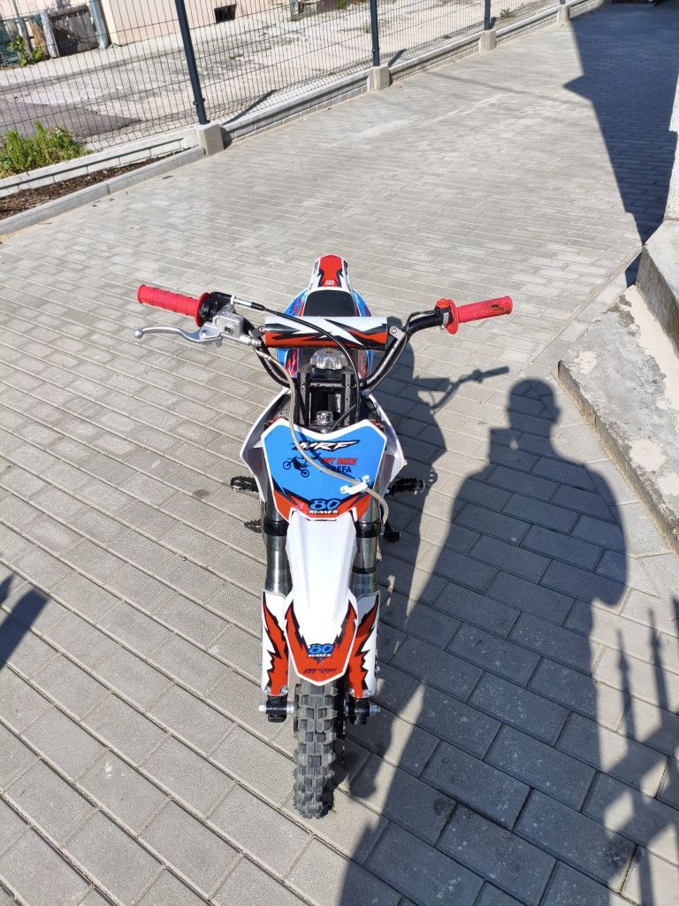 MRF RUNNER 80 PIT BIKE jak nowy tylko 6mth