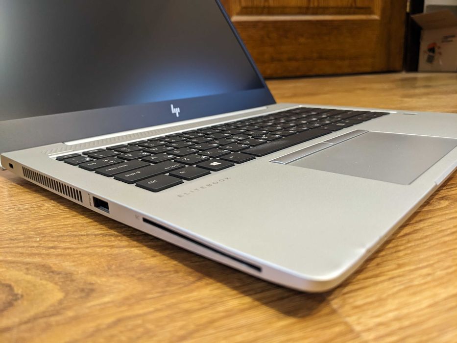 Ноутбук HP Elitebook 745 G5,Ryzen7PRO 2700U,12Ram,256ssd,FHD+миша