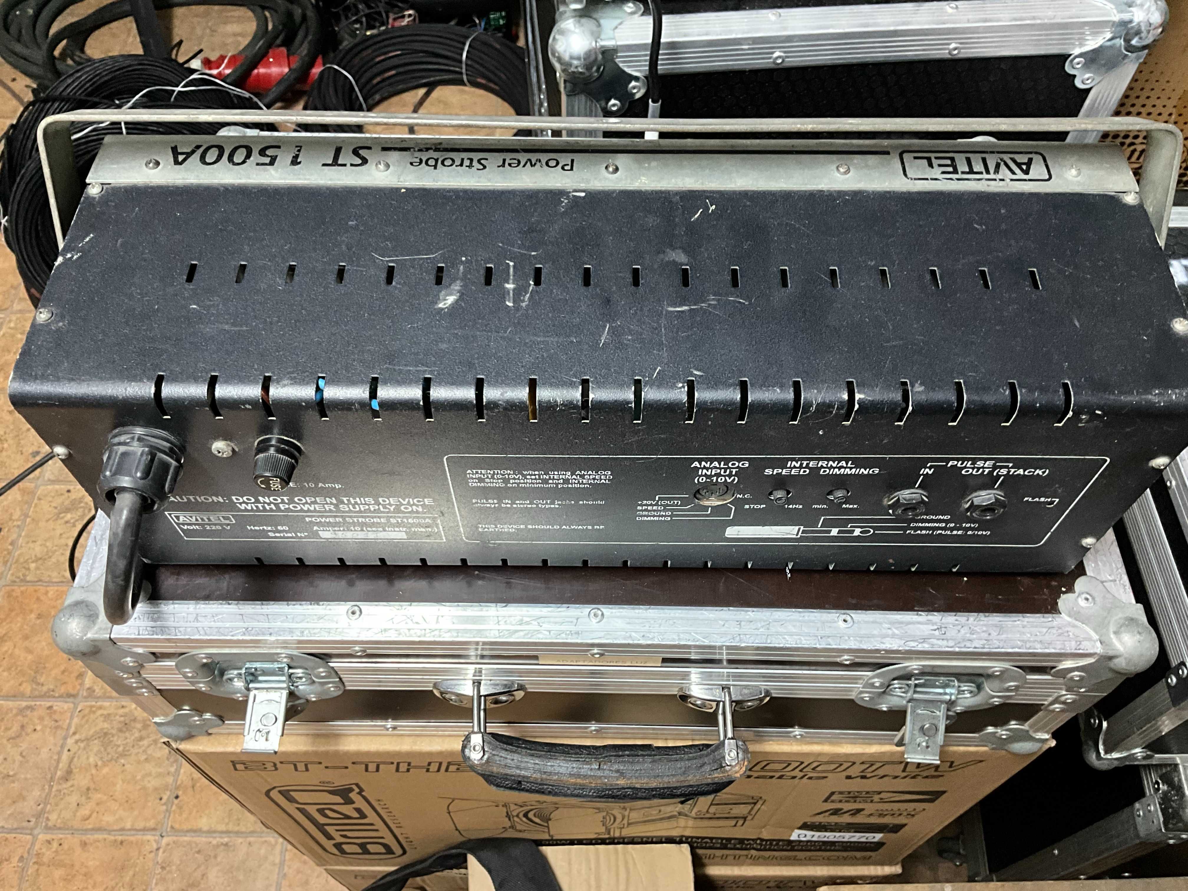 Strob Avitel 1500W