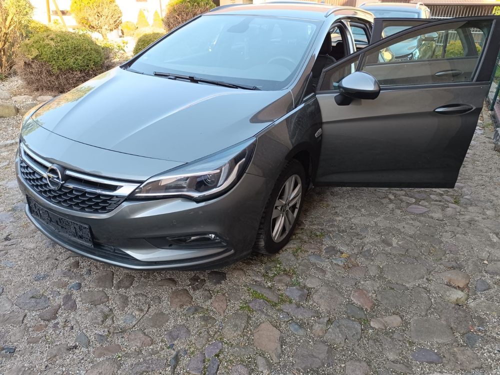 Opel astra 2019 rok