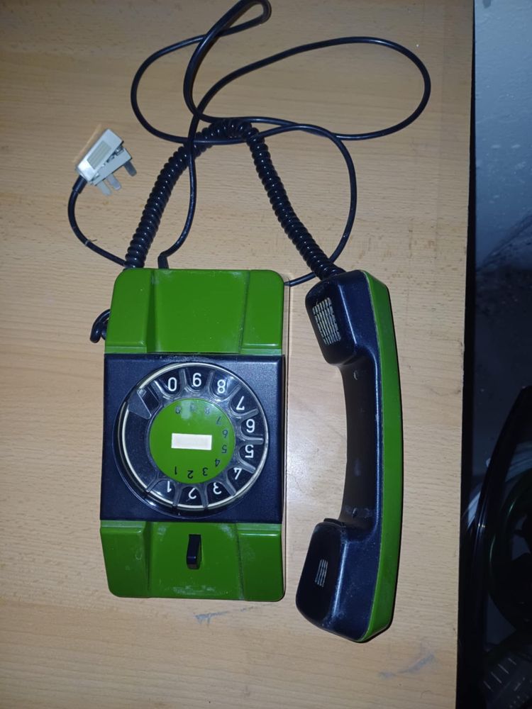 Aparat telefoniczny - antyk