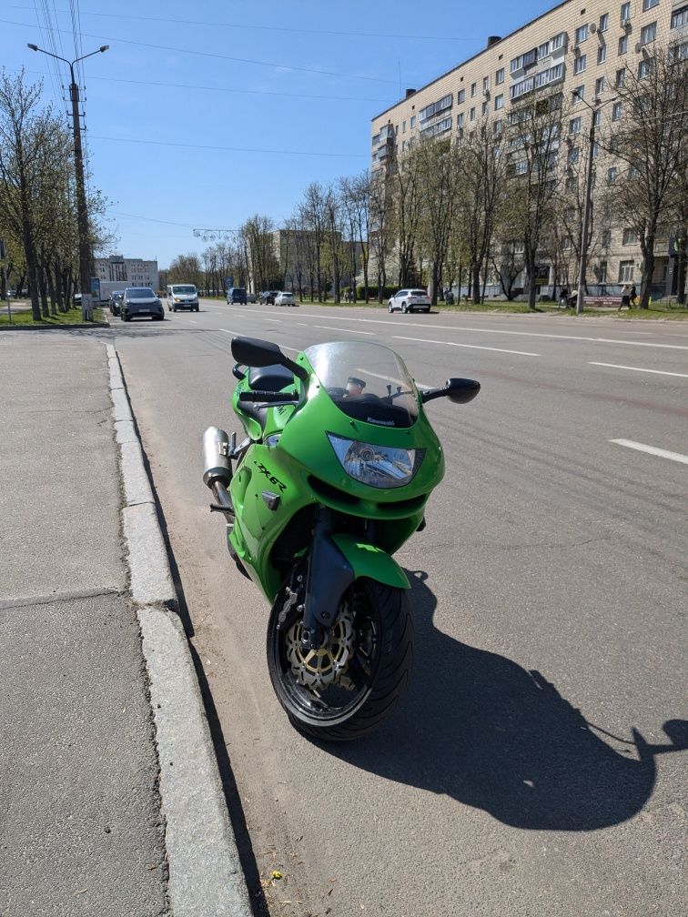 Kawasaki zx6r 1998