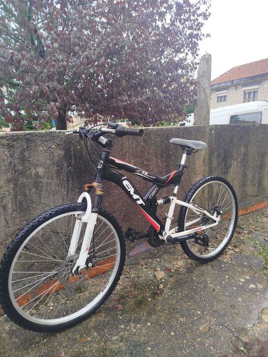 Bicicletas á venda