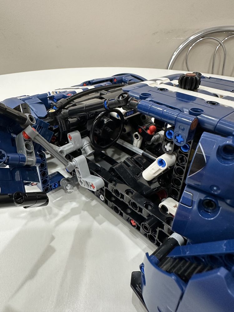 LEGO Technic Ford GT 2022 42154