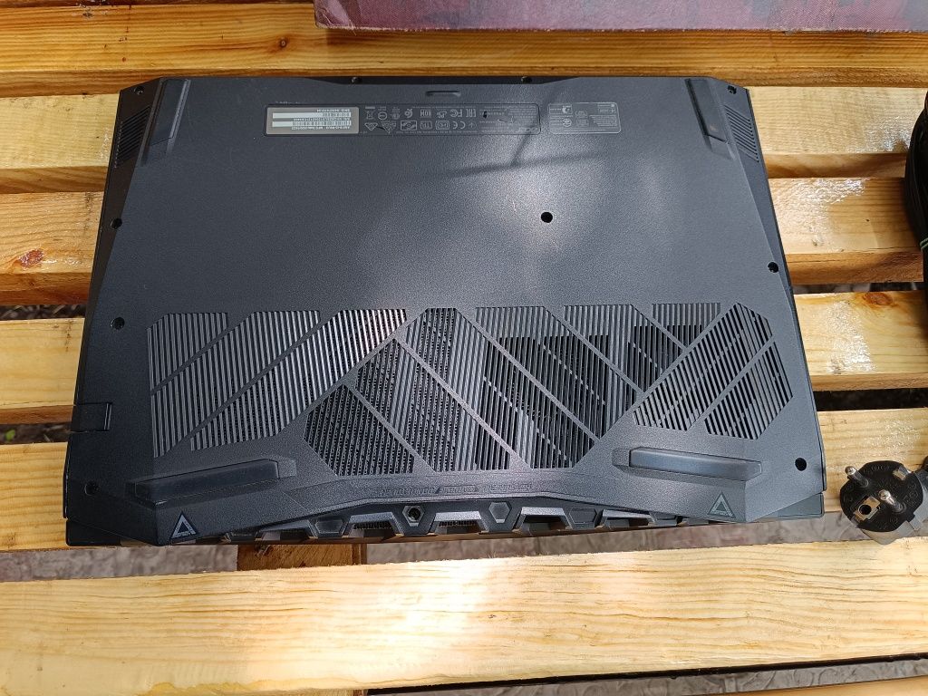 Як новий, Ігровий ноутбук ACER (Ryzen 5/16/256+1000/GTX 1650 4gb)