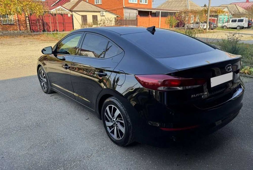 Hyundai Elantra 2.0, 2018