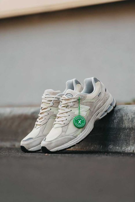 Кросівки New Balance 2002R Beige premium