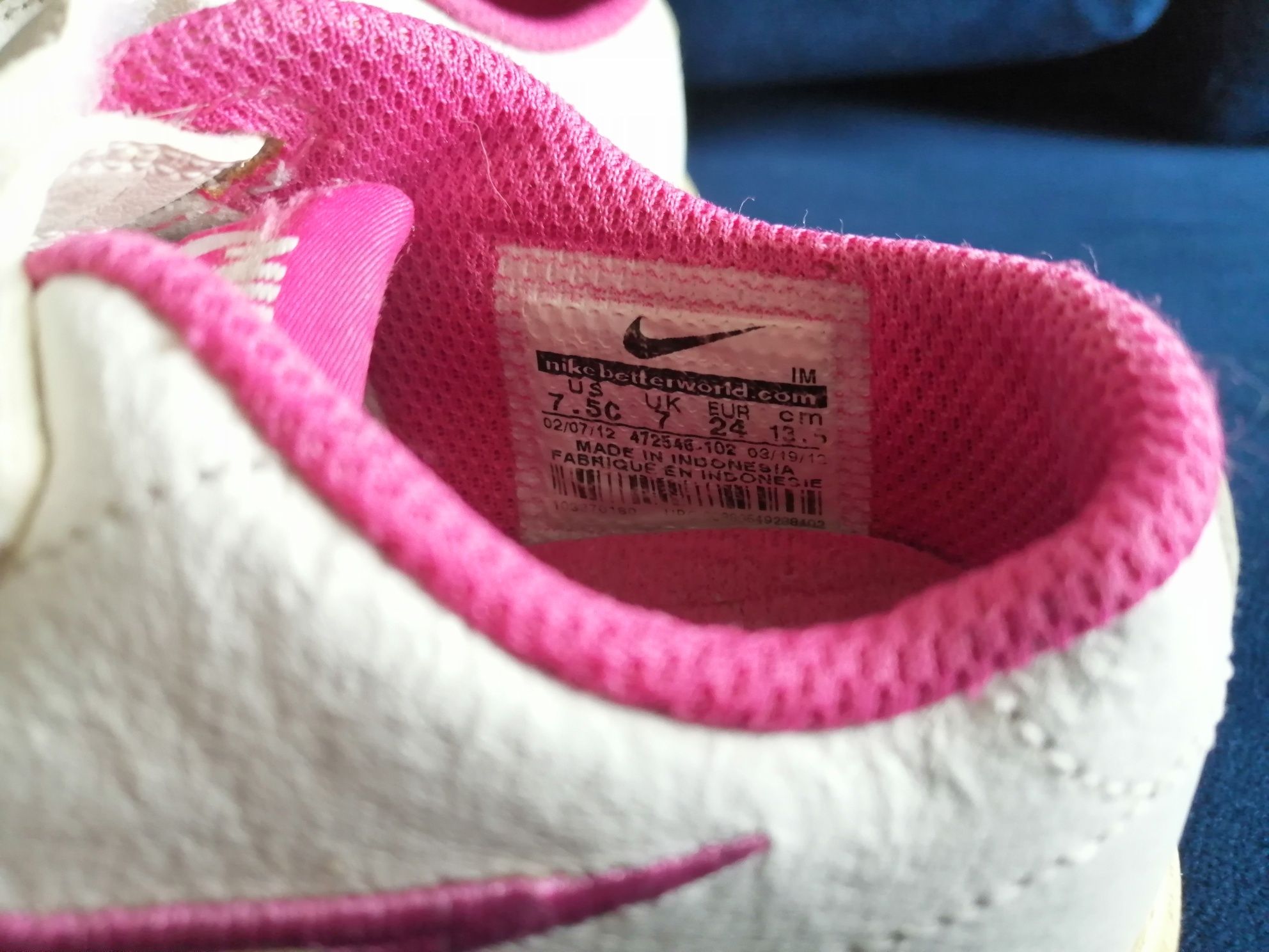 Buty dziewczęce Nike rozm 24