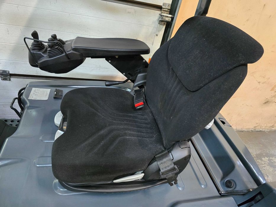 Навантажувач вилковий, електричний Toyota 1.8 тонн Li-ion