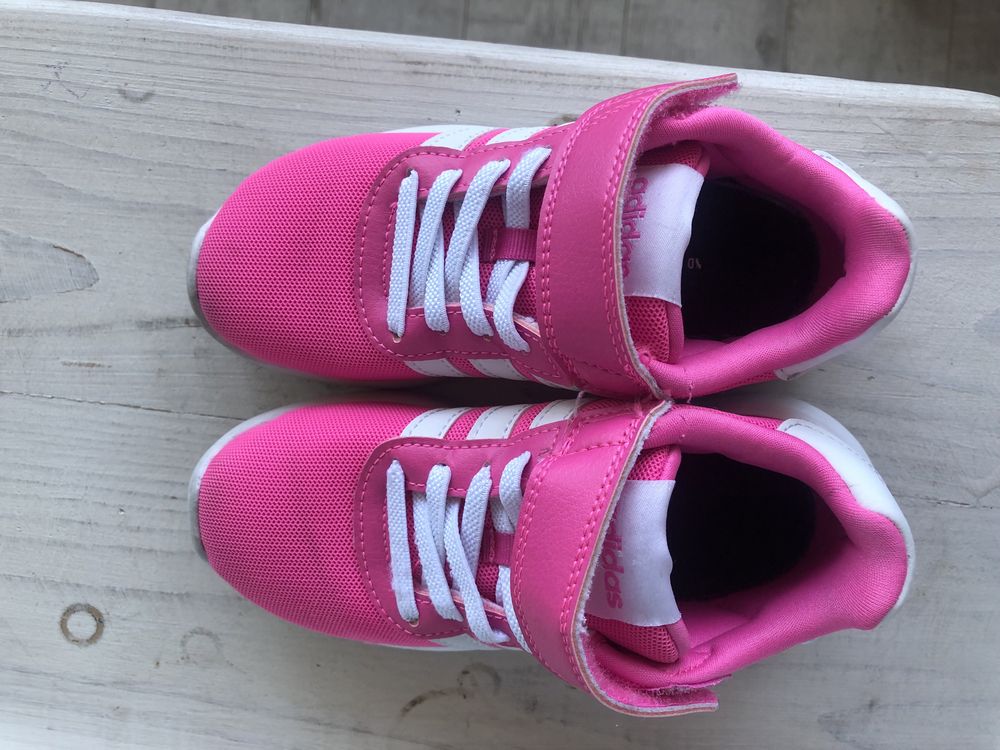 Кросівки дитячі addidas розмір 28