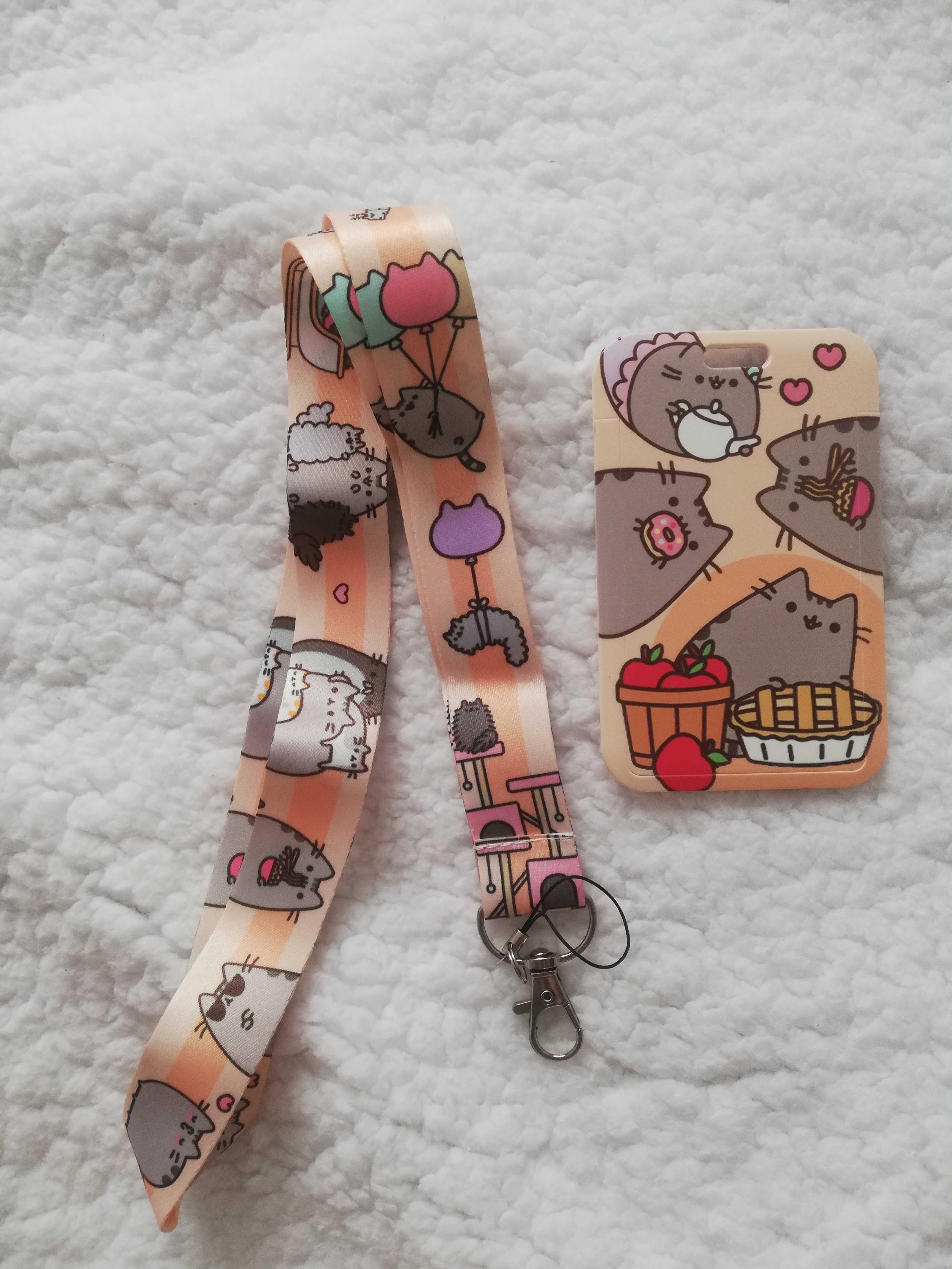 Holder etui na kartę identyfikator Pusheen, smycz