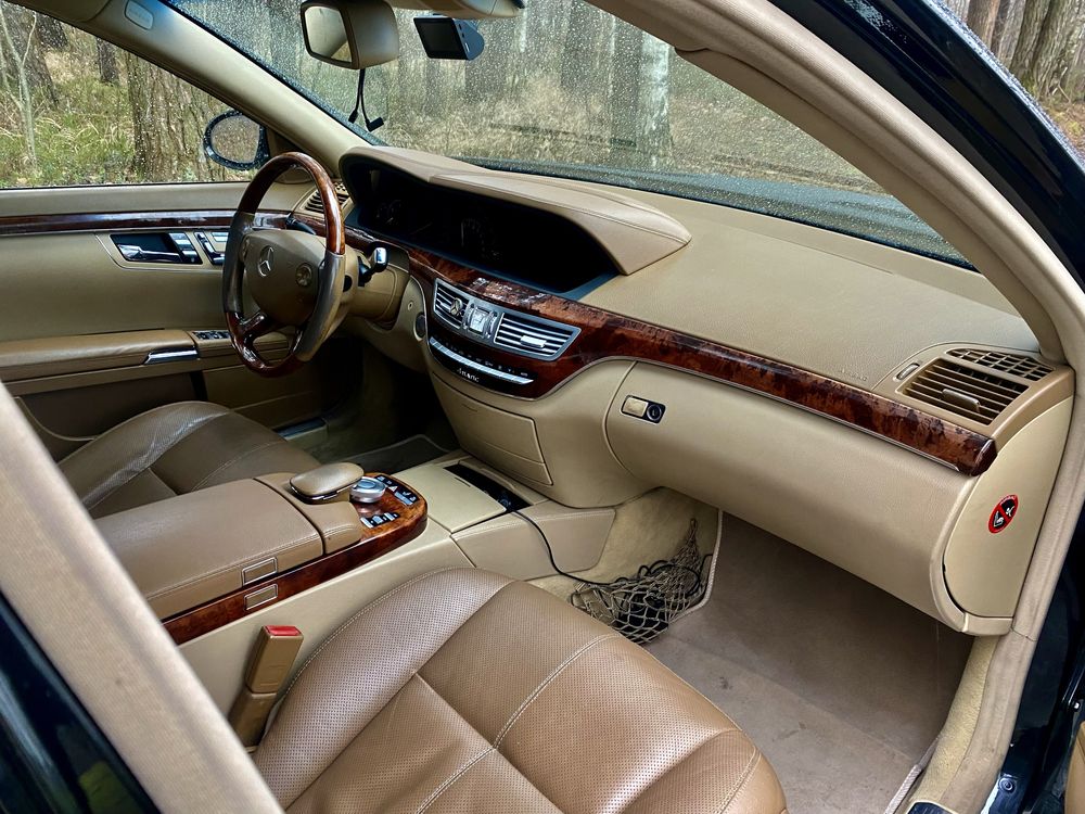 Mercedes-Benz W221 S500 4Matic LONG