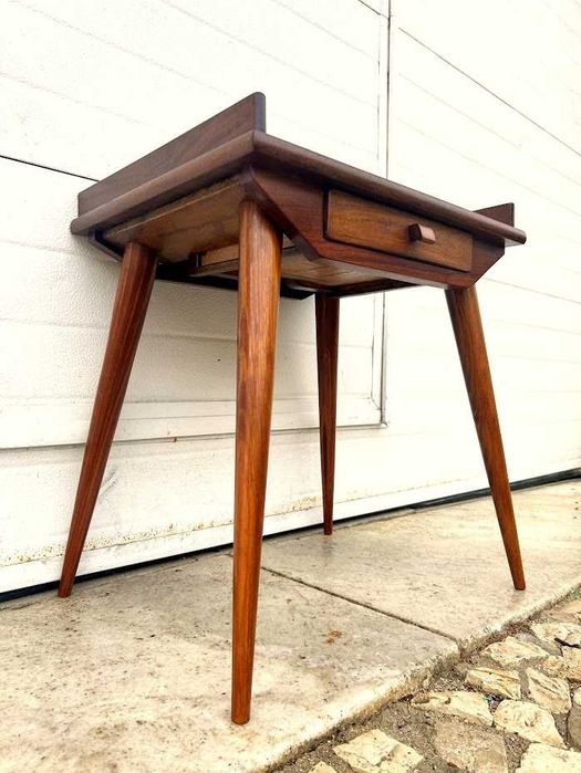 Mesa olaio vintage + 50comp x 40prof x 52alt. x 55,5alt.