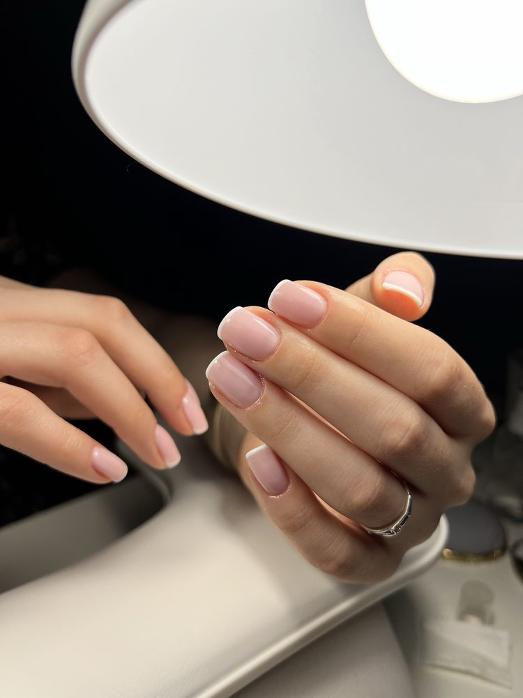 Manicure hybrydowy w atrakcyjnej cenie, sterylnie!