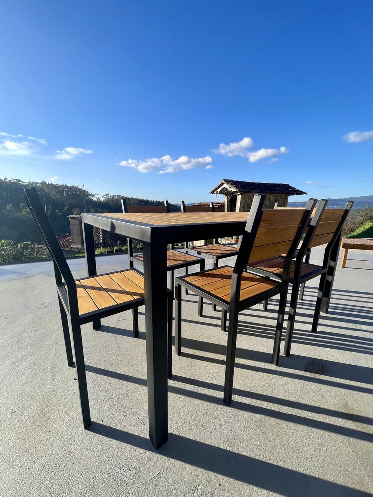 Mesa jantar de jardim
