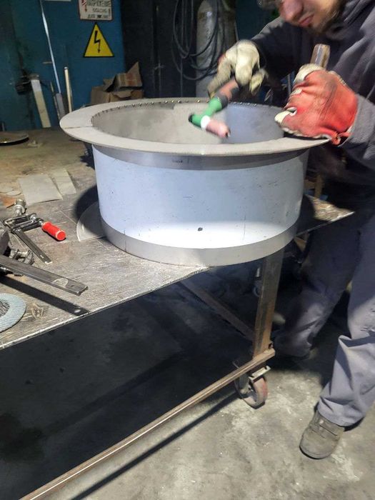 Серійне Виробництво металоконструкцій корпусні вироби гнуття лазер