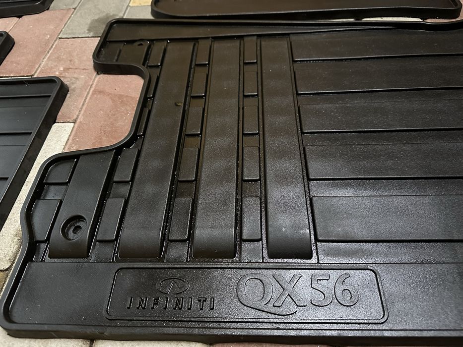 Продам абсолютно новые оригинал коврики на Infinity QX56, QX80