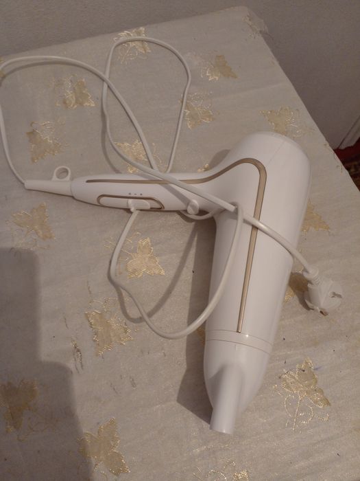 Фен для волос Philips Dry Care Advanced, белый (HP8232/00)