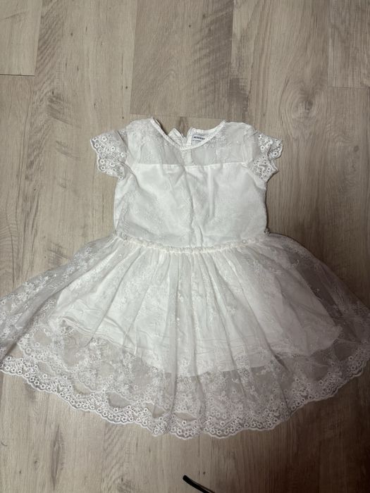 Сукня плаття білого кольору