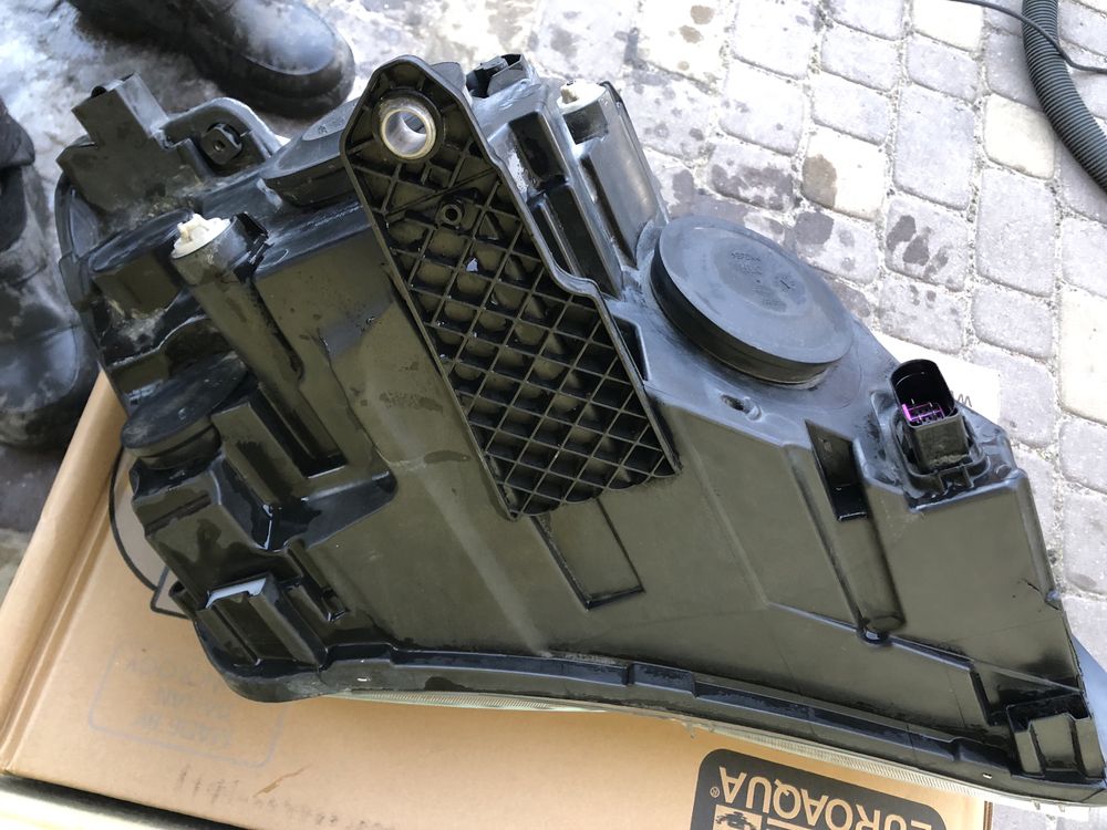 Фара 3V1941015 Дефект Skoda Superb3 Шкода Суперб3