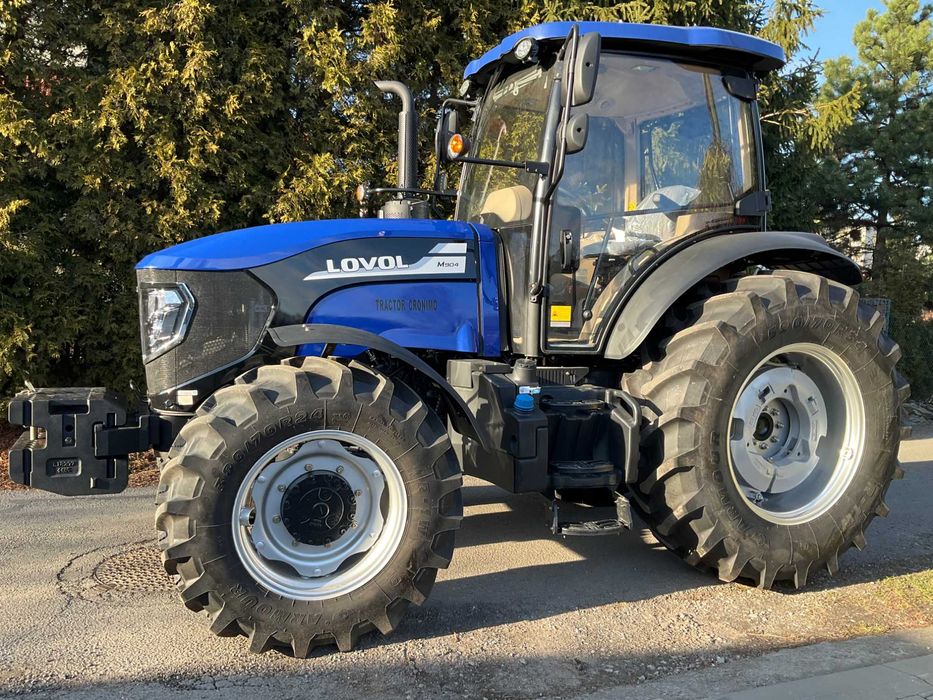 Ciagnik LOVOL M904