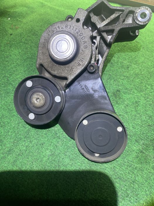 Подушка (опора) двигателя левая (1.5) Чери Элара