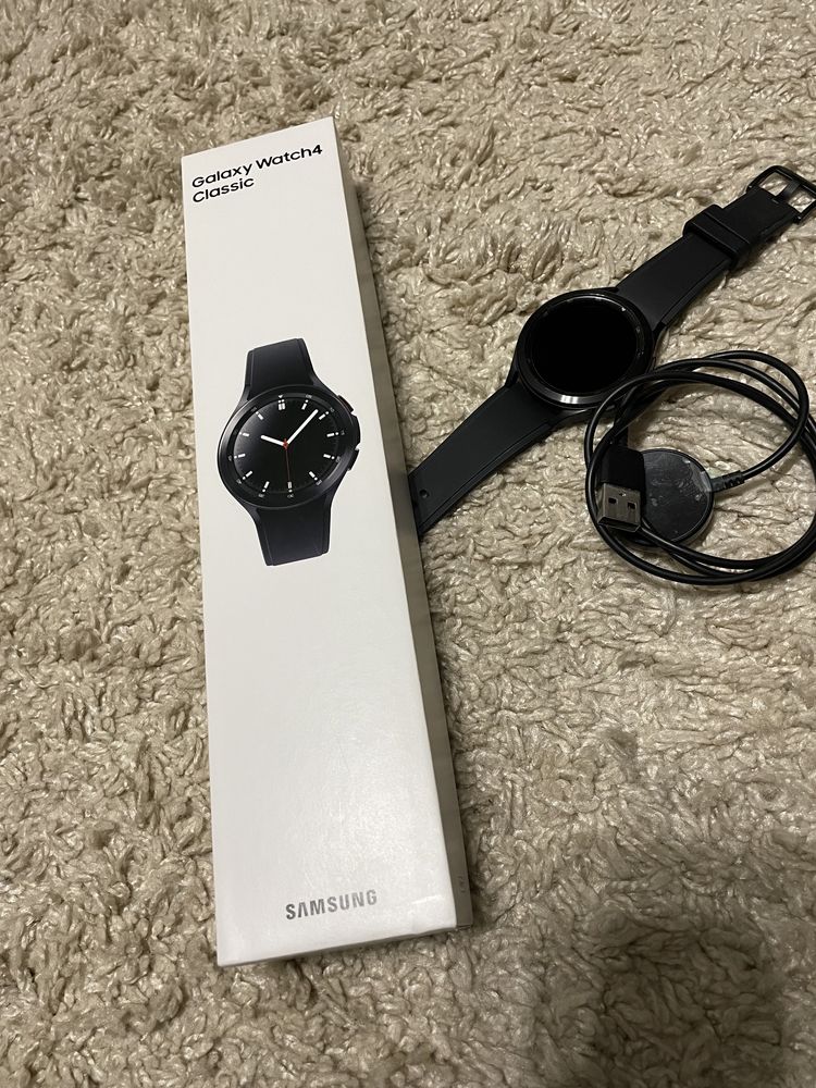Смарт-часы Samsung Galaxy Watch 4 Classic 46mm