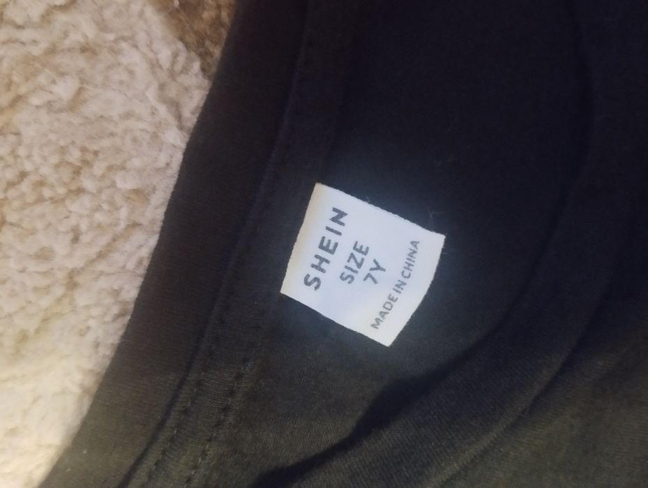 Sukienka na dziewczynkę.