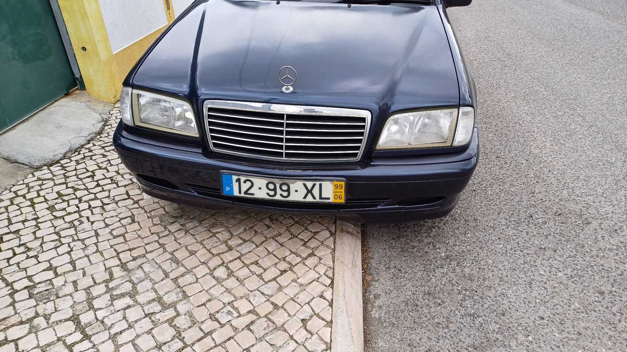 Carrinha Mercedes C220