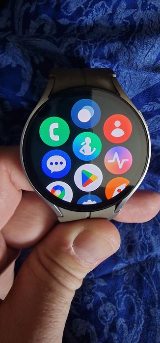 Продам  Samsung galaxy watch 6.