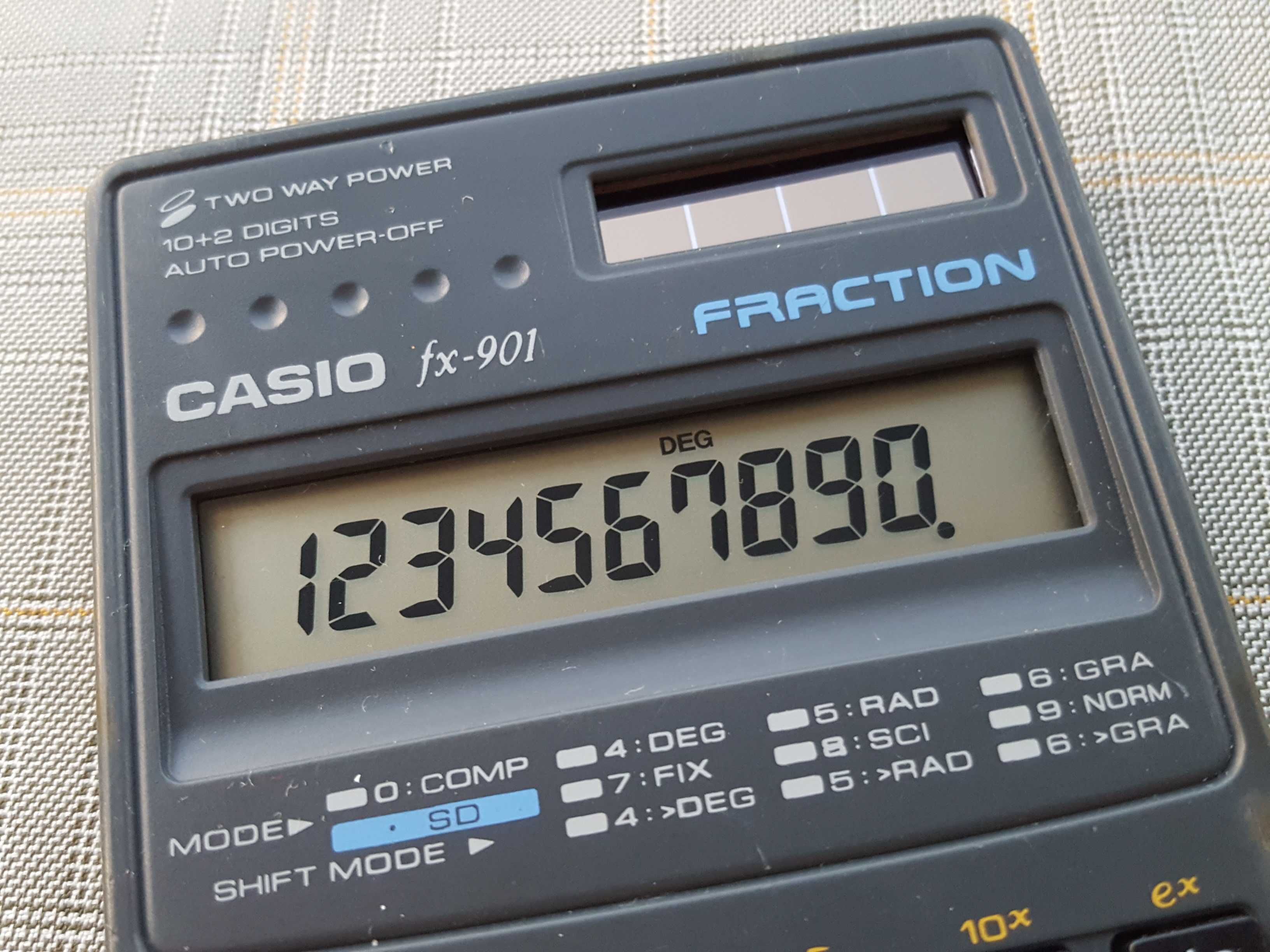Калькулятор Casio fx-901 инженерный