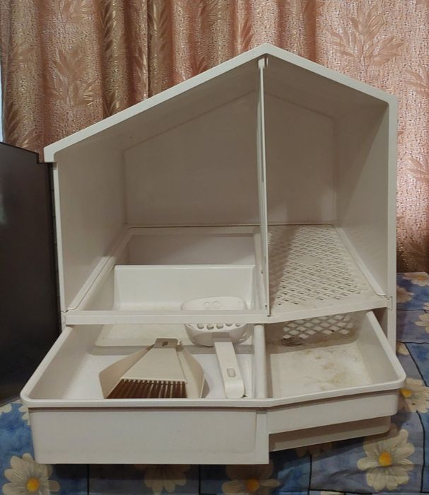 Будиночок-лоток для туалету Furrytail б/в