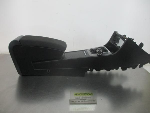 Consola central VOLKSWAGEN Passat (3C2)