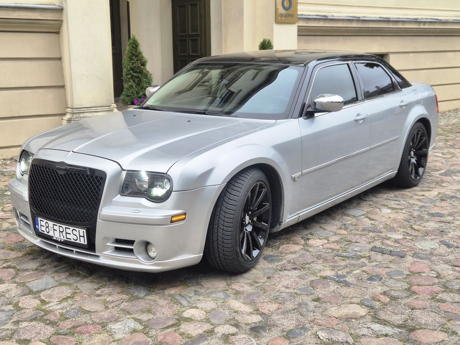 Chrysler 300c srt8 Niski Przebieg 97tys km, roczne LPG stag, zadbany