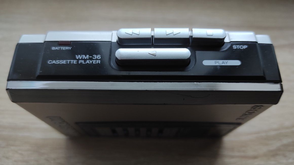 Винтажный кассетный плеер Sony Walkman Cassette Player WM-36. Japan