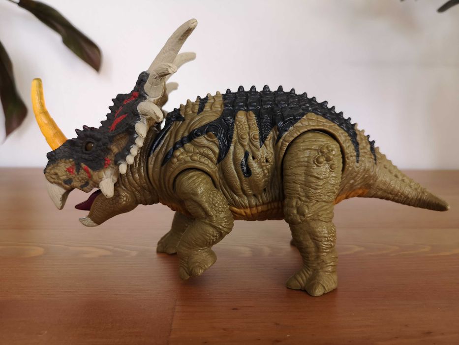 figurka akcji dinozaur Styrakozaur Styracosaurus CHAP MEI Dino Valley