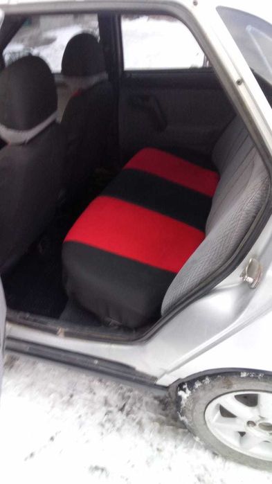 ВАЗ2110 2003 року випуску газ/бензин на повному ходу