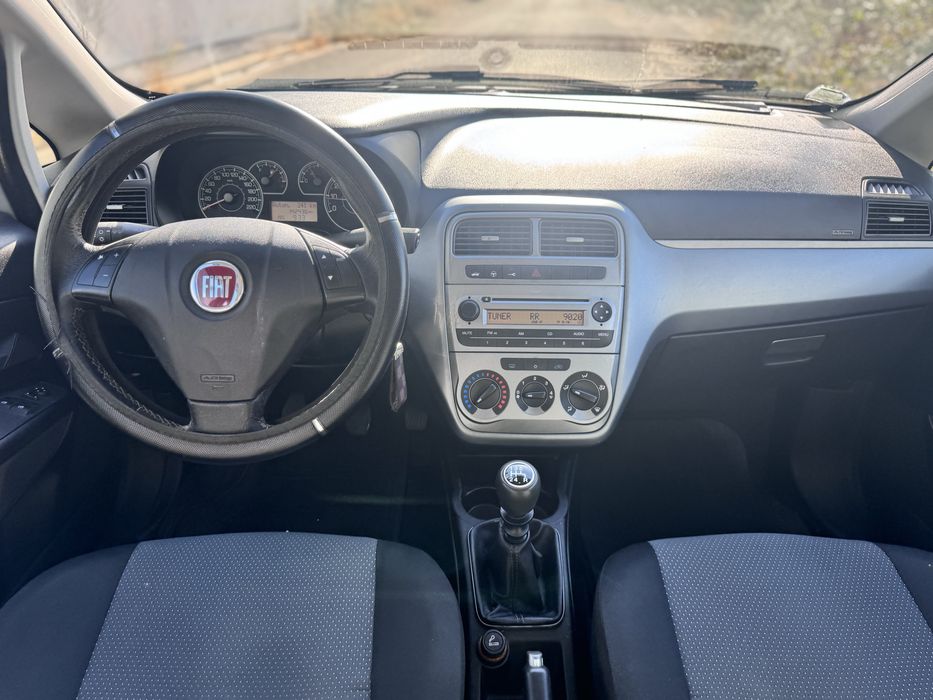 FIAT GRAND PUNTO 1.2 2010 NACIONAL 18 meses de garantia