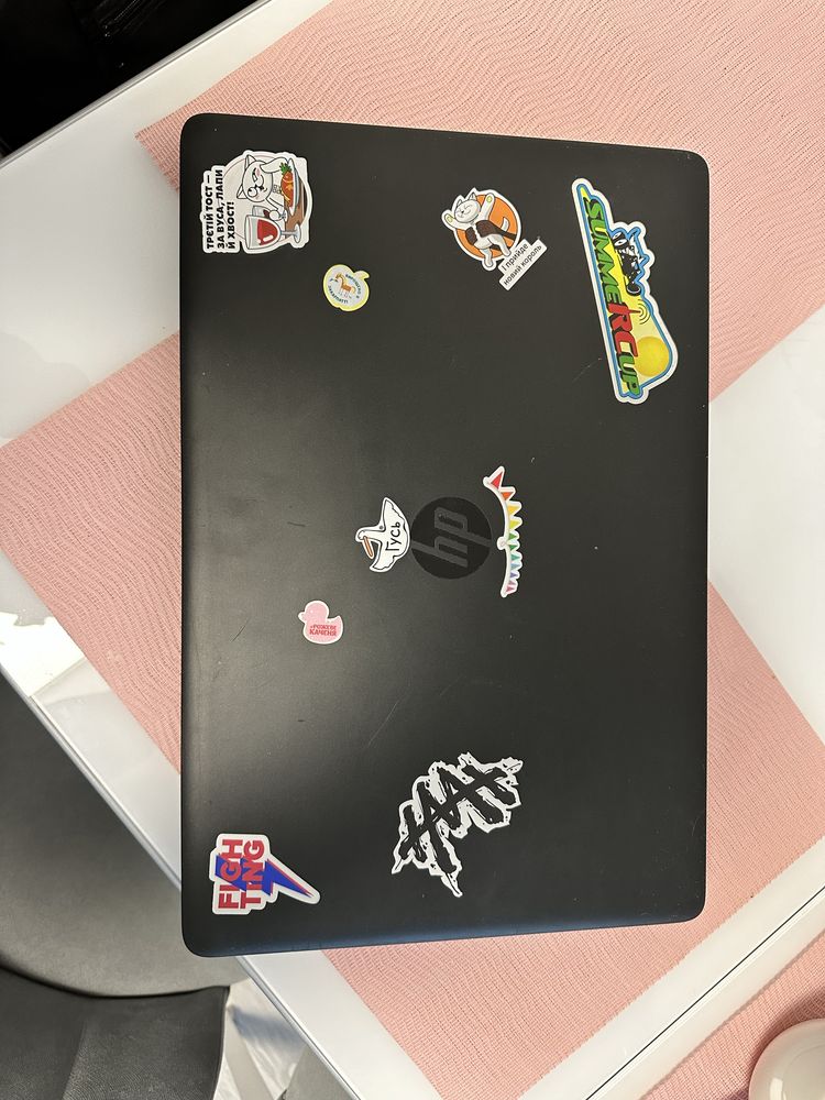 Продам ноутбун HP 470