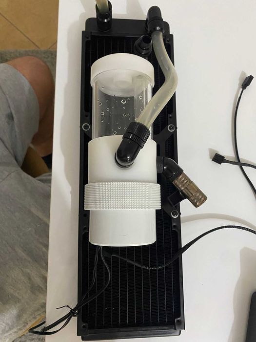 Sistema Watercooler Barrow - Bomba de água / 2 radiadores / 2 vent.