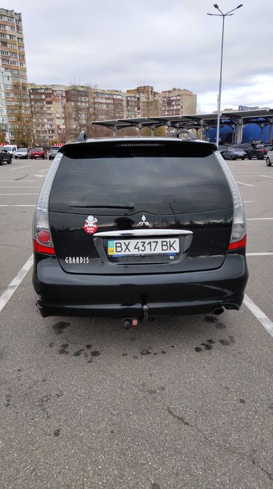 Mitsubishi Grandis Макс комплектація Шкіра  6 місць