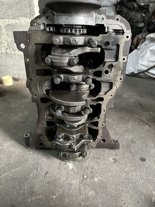 Блок k9k,колінвал k9k,поршня k9k