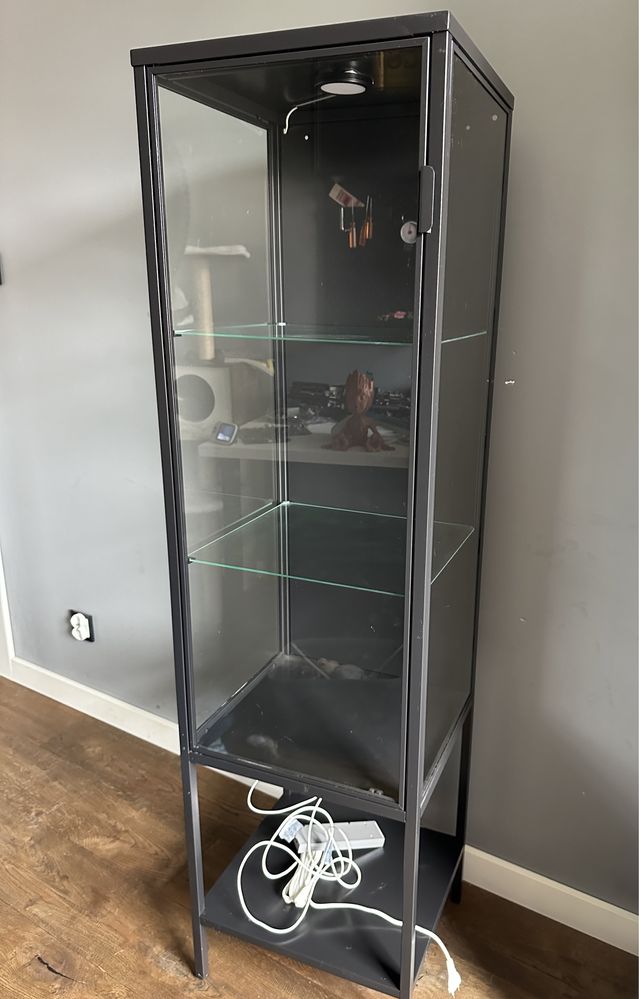 Witryna regał gablotka czarna loft ikea RUDSTA