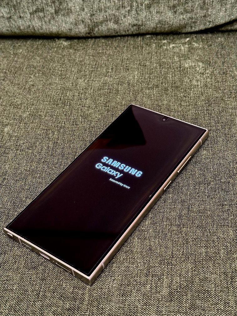 Samsung Galaxy S24 Ultra 12GB/512GB на гарантії