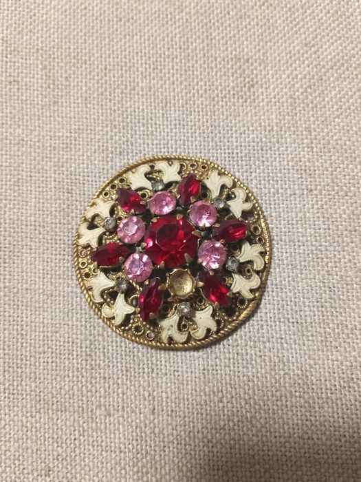 Броши, клипсы . Винтаж