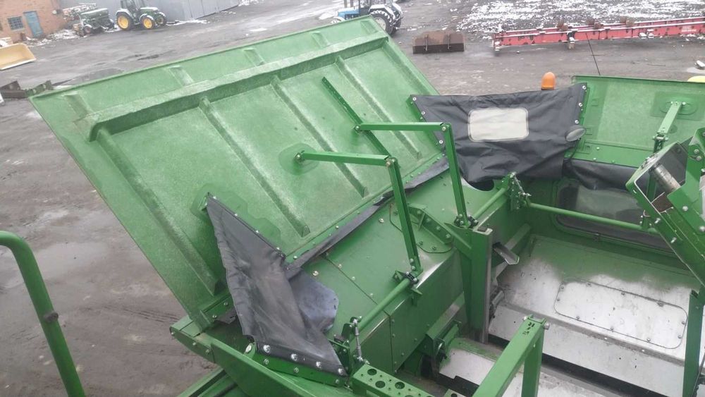 Комбаєн джондір S670I