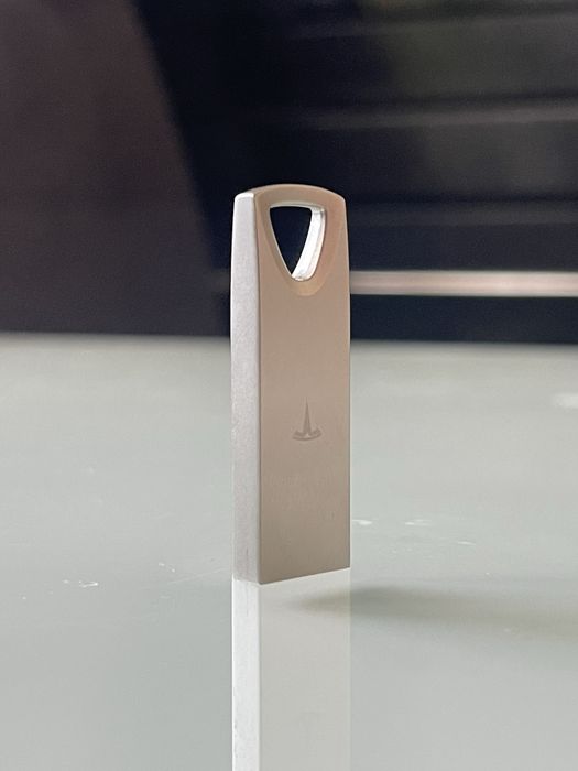 Флешка Tesla USB Drive - 128 GB