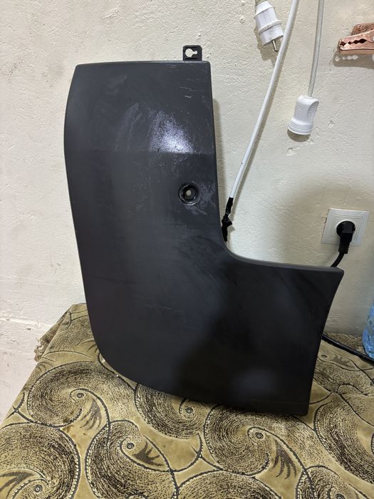 Клик заднього бампера Опель Віваро, Рено Трафік