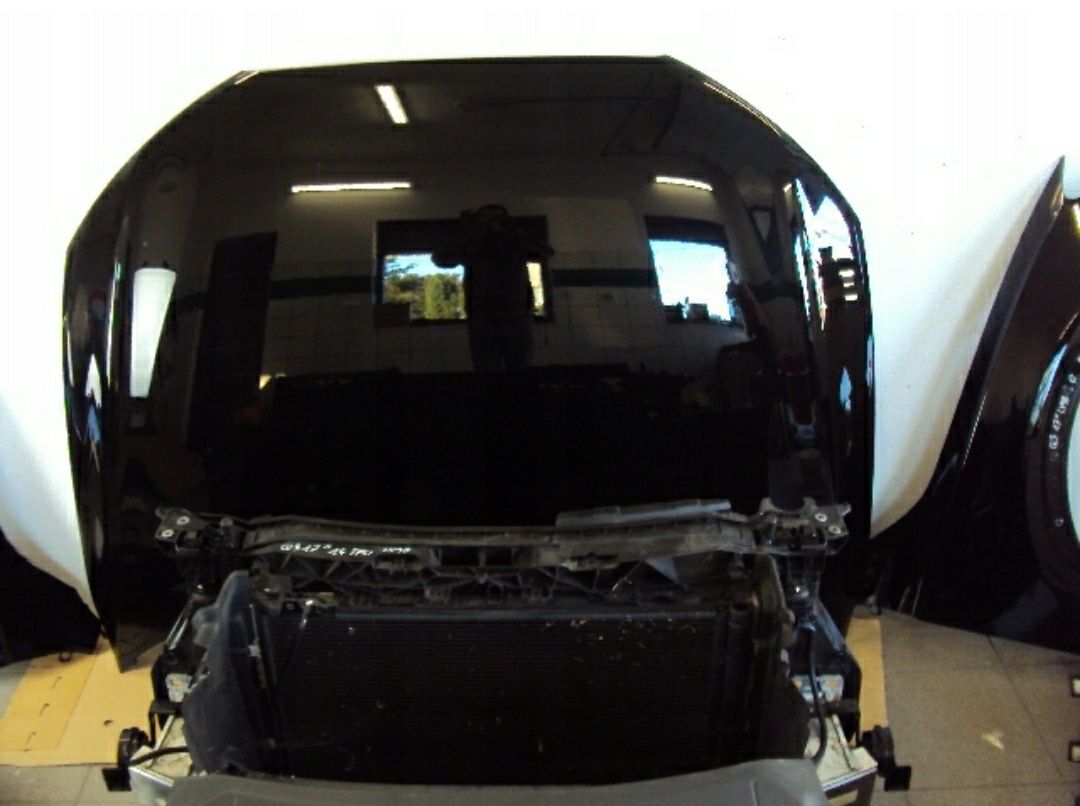 AUDI Q3 - бампер передній в комплекті